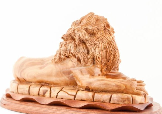 Hand Carved Wooden Lion with a Lamb - Statuettes - Bethlehem Handicrafts