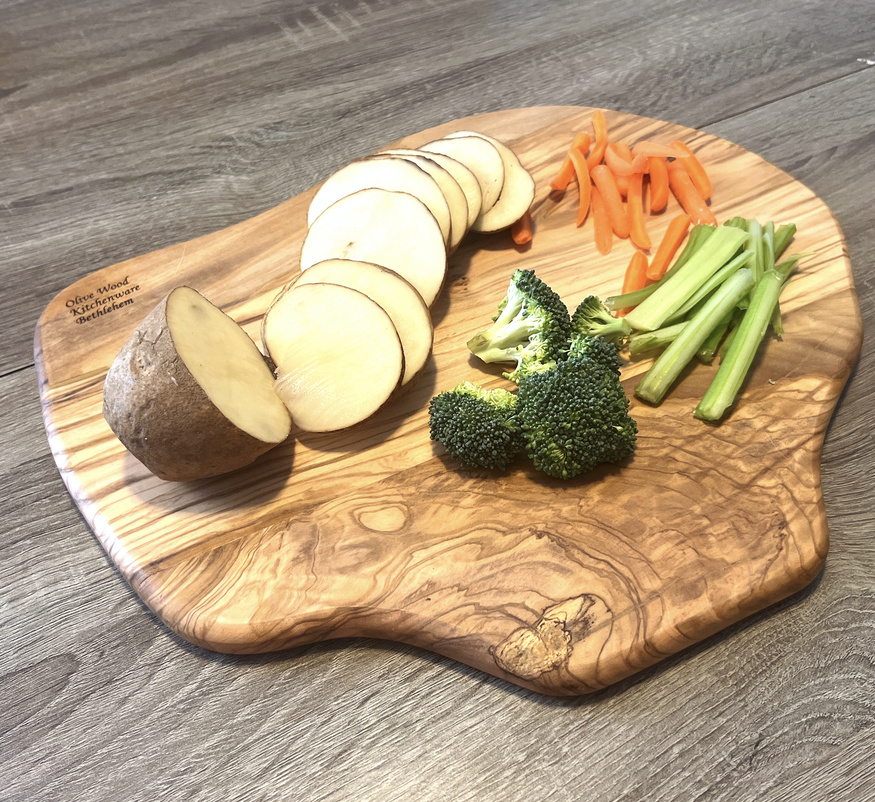 Wooden Cutting Board Medium Olive 