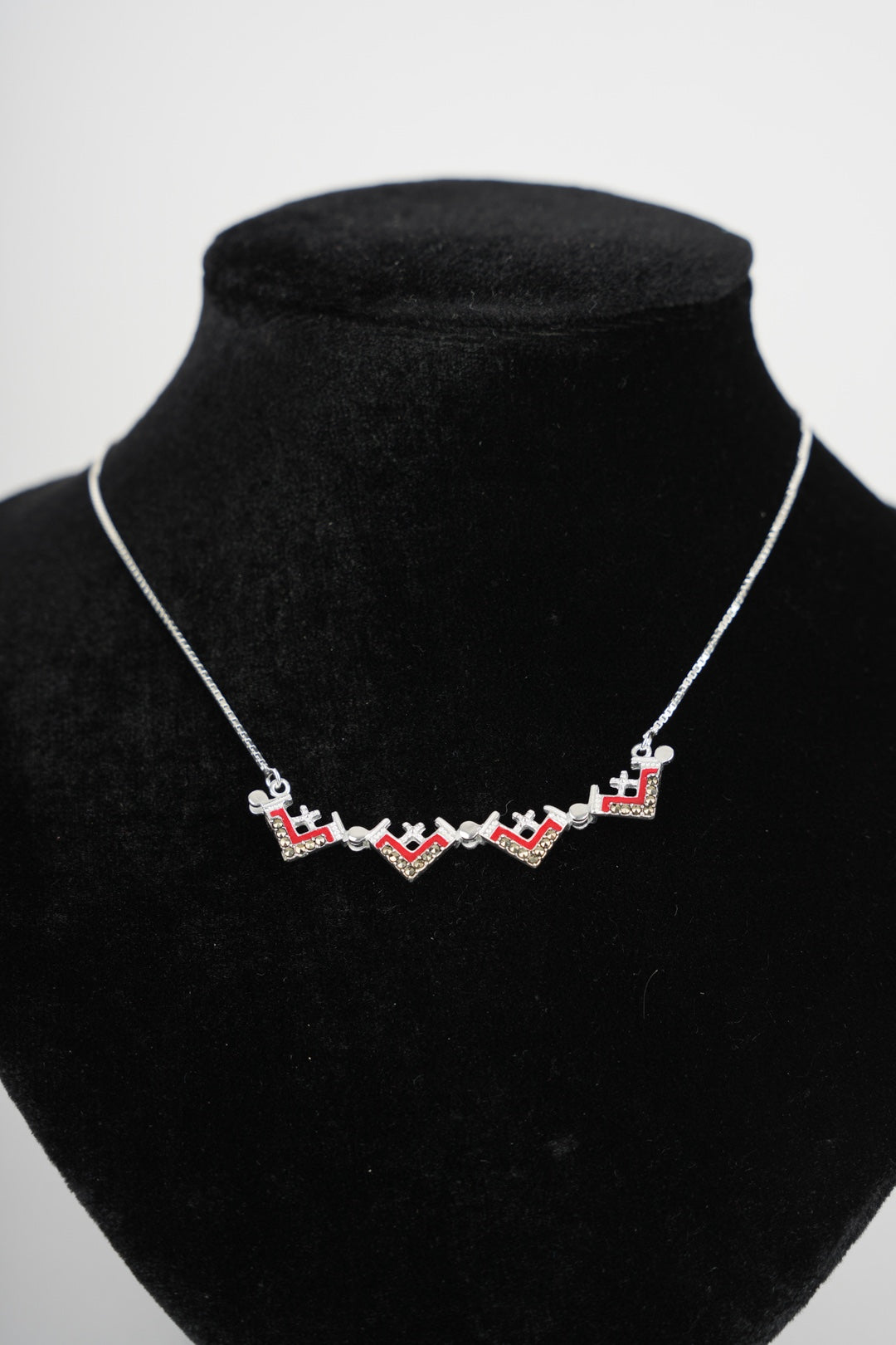 Two-Way Dark Red Magnetic Jerusalem Cross Necklace(L)