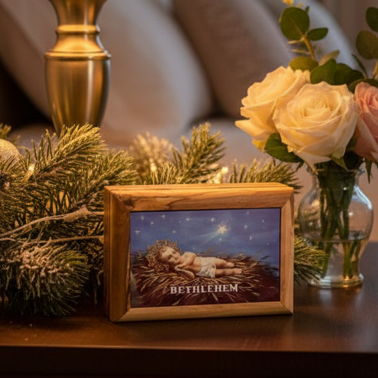 Baby Jesus in Manager Box, Printed Hand Carved Olive Wooden Rosary Holder (Jerusalem)