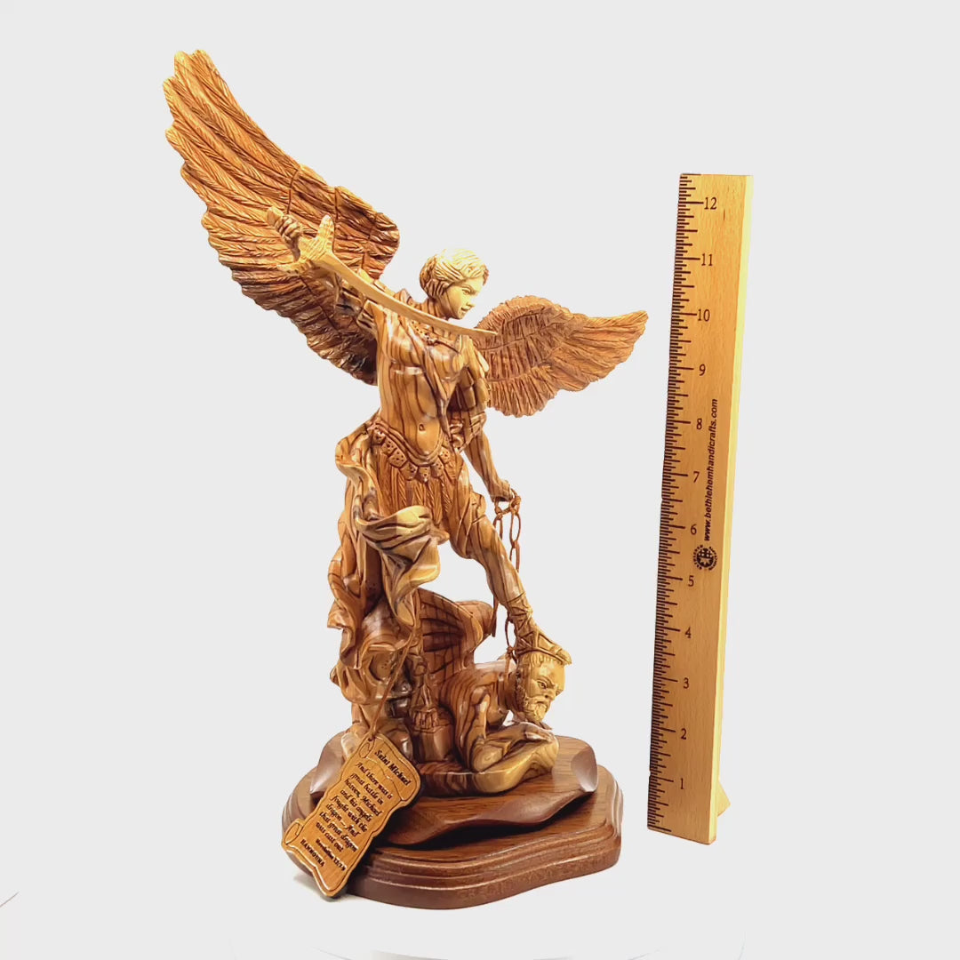 木彫り　オブジェ Archangel Michael 15.2
