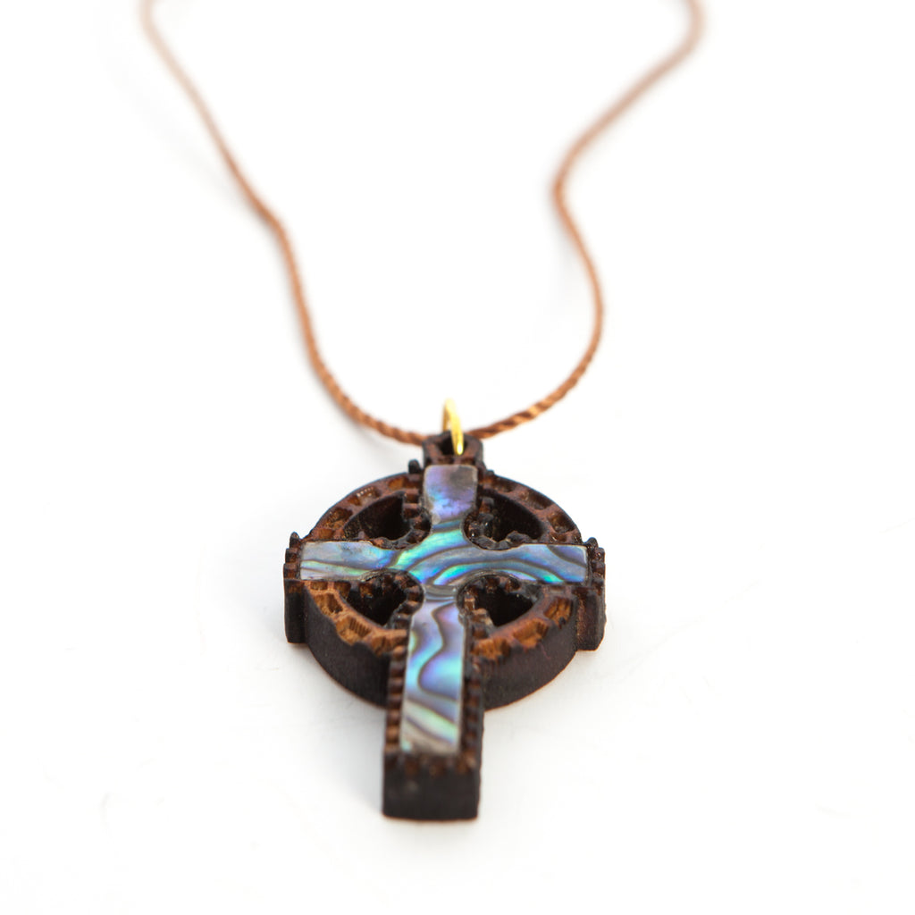 religious mother of pearl religious gift from Bethlehem, side angle of the olive wood sculpture