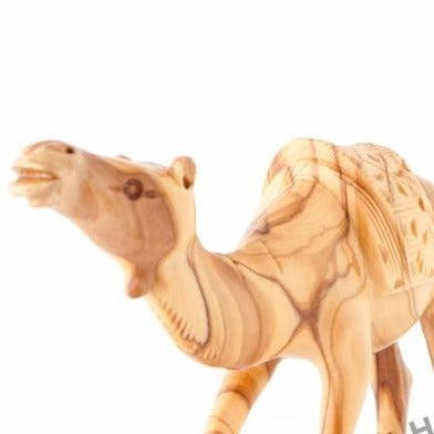 religious olive wood statue hand carved in Bethlehem, 5.9 inch close detail of the hand carved work
