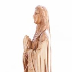 Car mirror olive wood rosary from Bethlehem Holy Land, 30 inch side view detail of the carved drapery