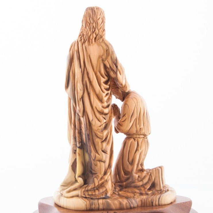 Jesus Christ statue hand carved from Bethlehem olive wood, 9.4 inch detail of the carved figure