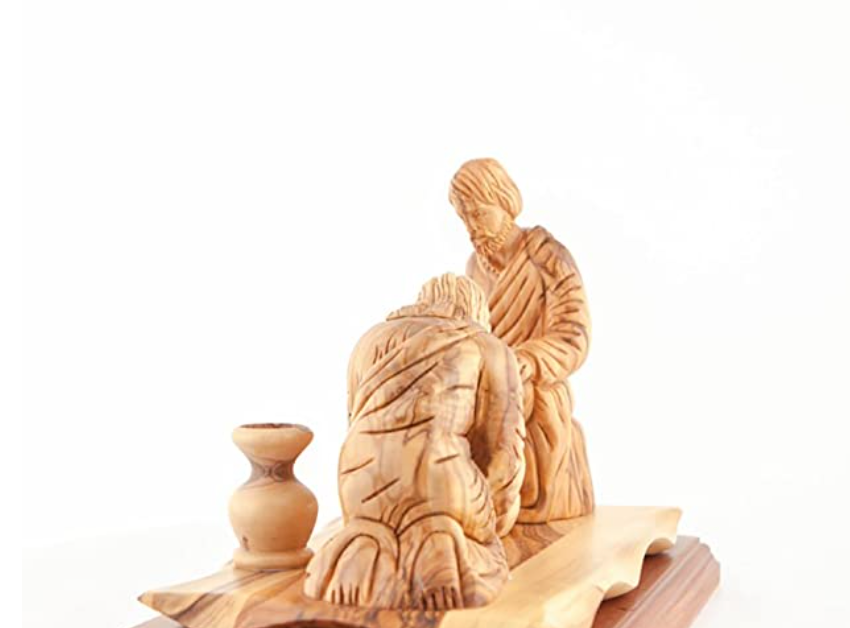 Jesus Christ statue hand carved from Bethlehem olive wood, 7.5 inch top angle showing detail of the craftsmanship