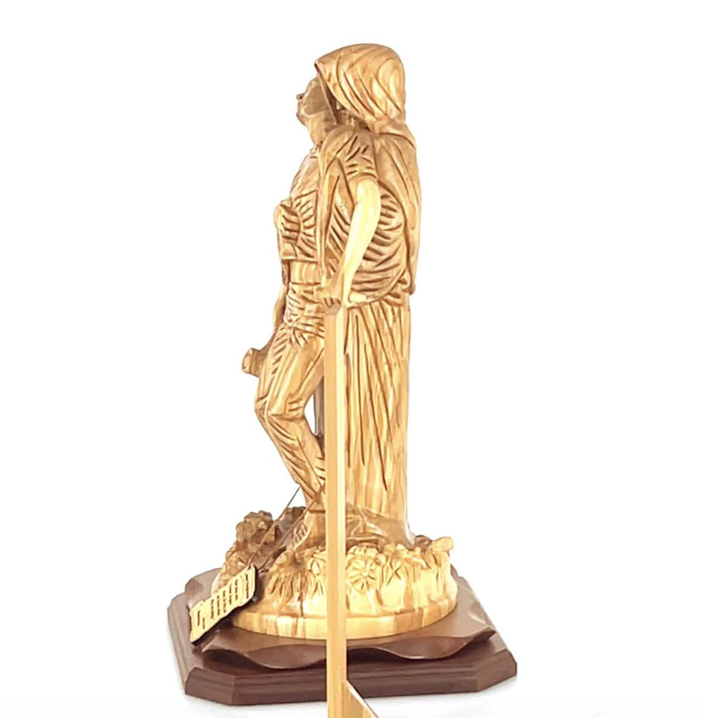 Jesus Christ statue hand carved from Bethlehem olive wood, 19.3 inch close detail of the hand carved work
