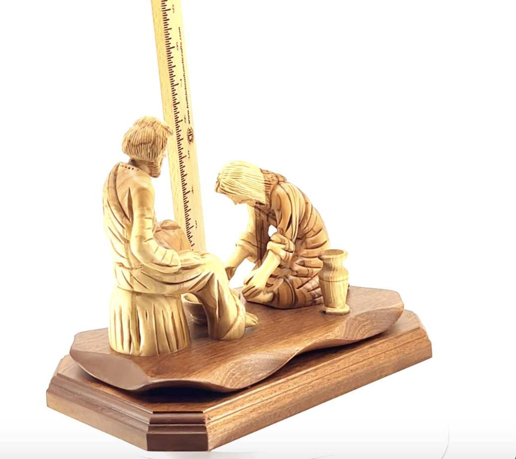 Jesus Christ statue hand carved from Bethlehem olive wood, 7.5 inch detail of the carved figure